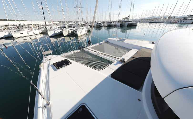 Lagoon 42