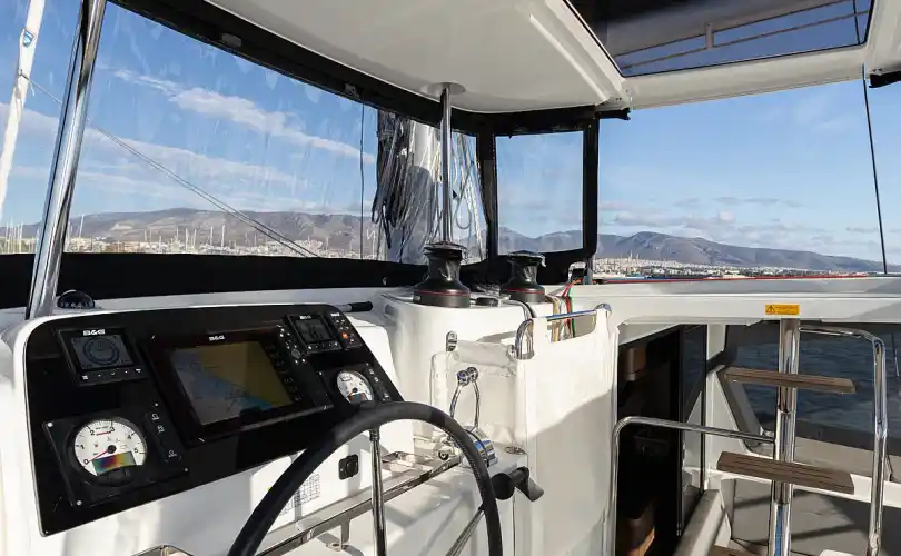 Lagoon 42