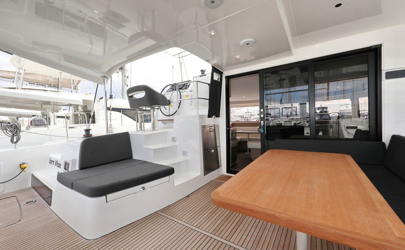 Lagoon 42