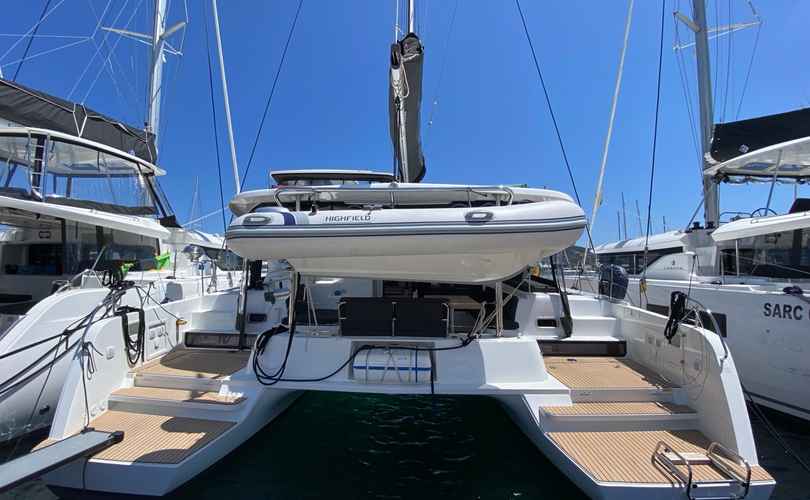 Lagoon 42