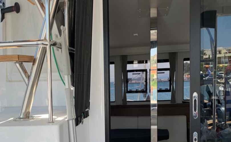 Lagoon 42