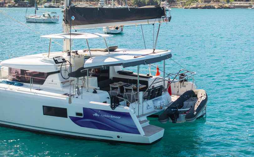 Lagoon 42