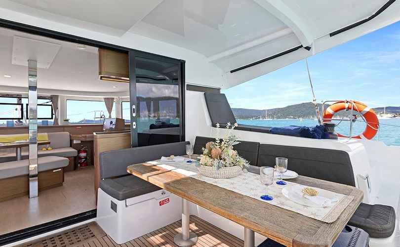 Lagoon 42