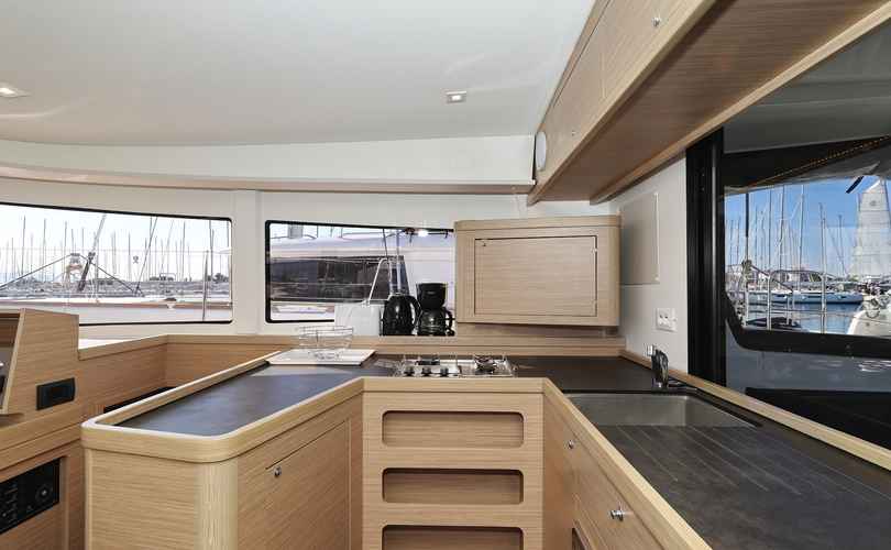 Lagoon 42