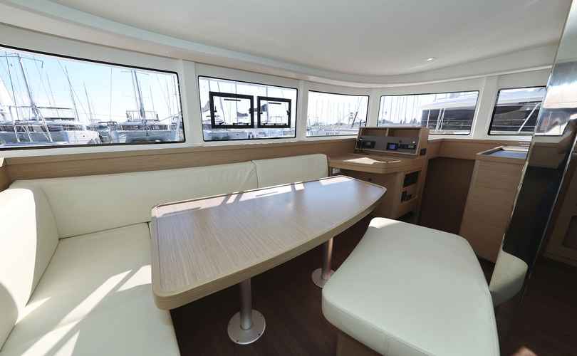 Lagoon 42