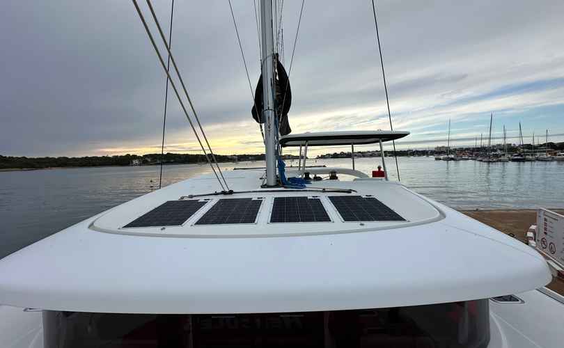 Lagoon 42