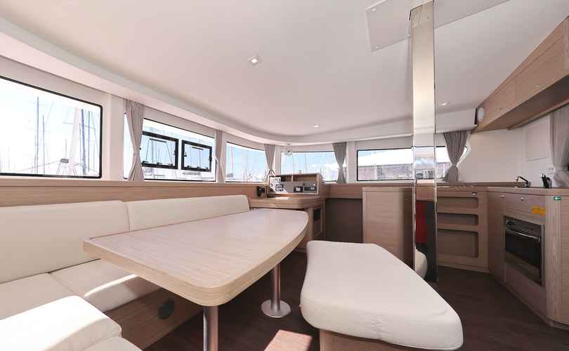 Lagoon 42