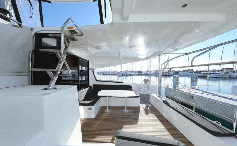 Lagoon 42