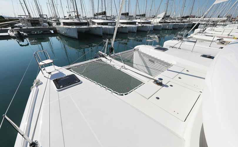 Lagoon 42