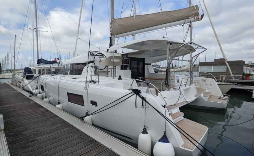 Lagoon 42