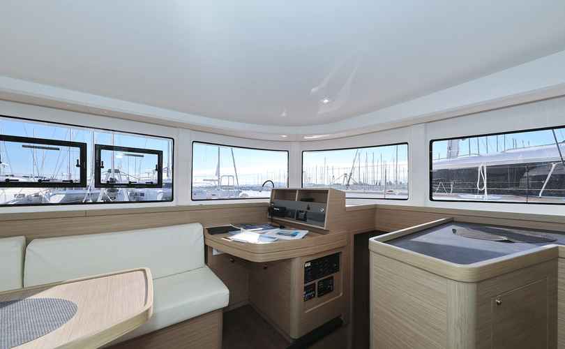 Lagoon 42