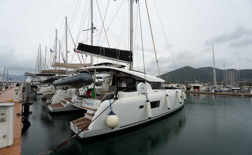 Lagoon 42