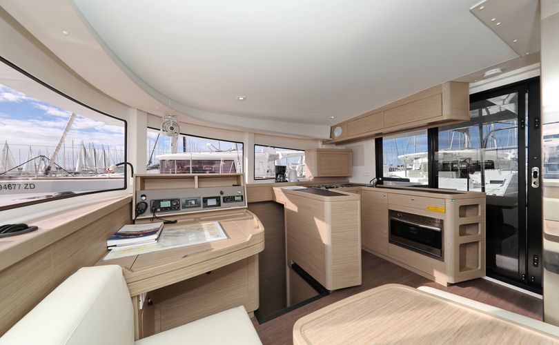 Lagoon 42
