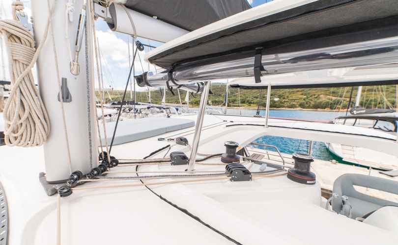 Lagoon 42