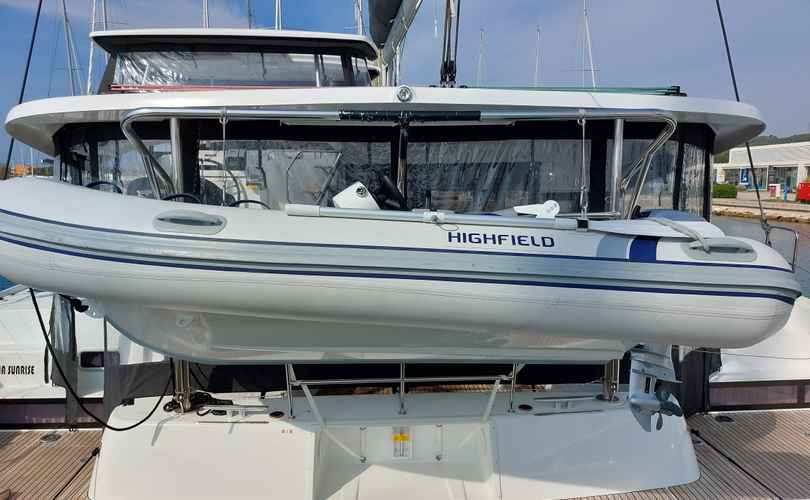 Lagoon 42