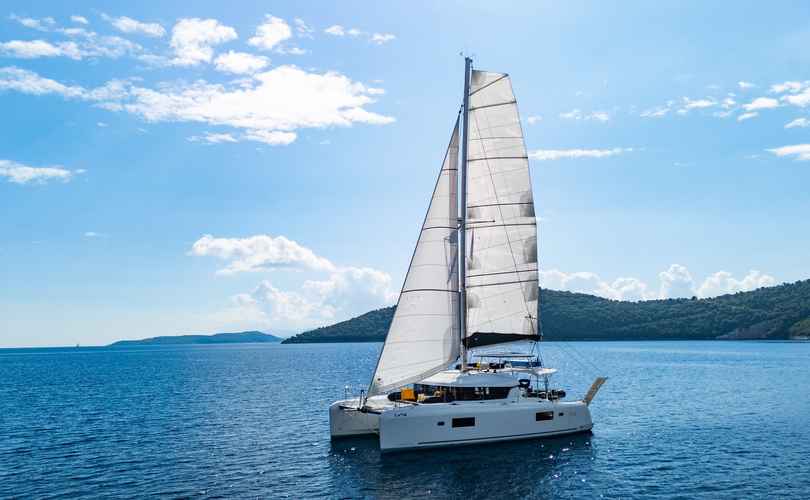 Lagoon 42
