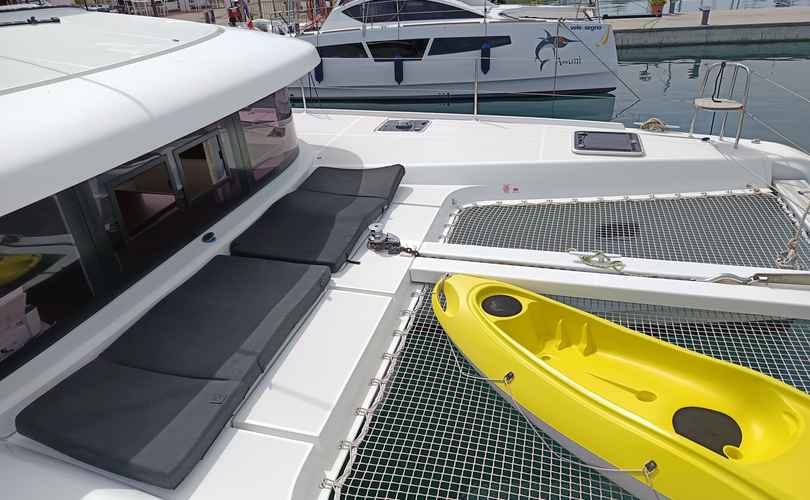 Lagoon 42