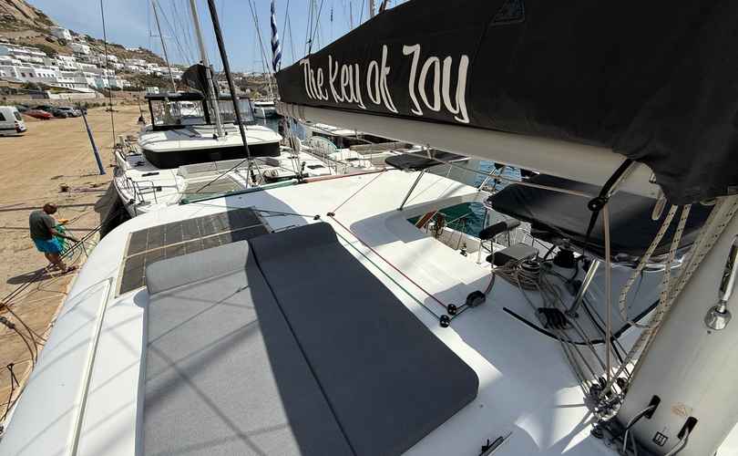 Lagoon 42