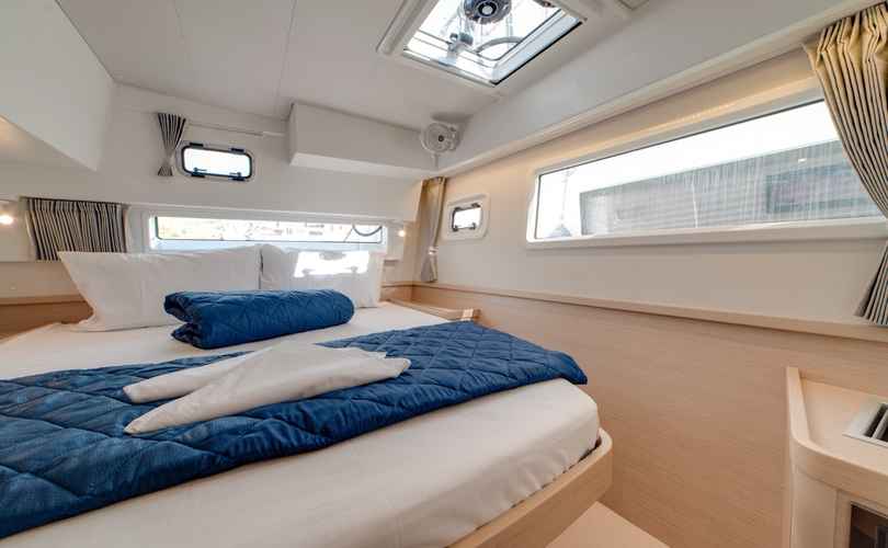 Lagoon 42