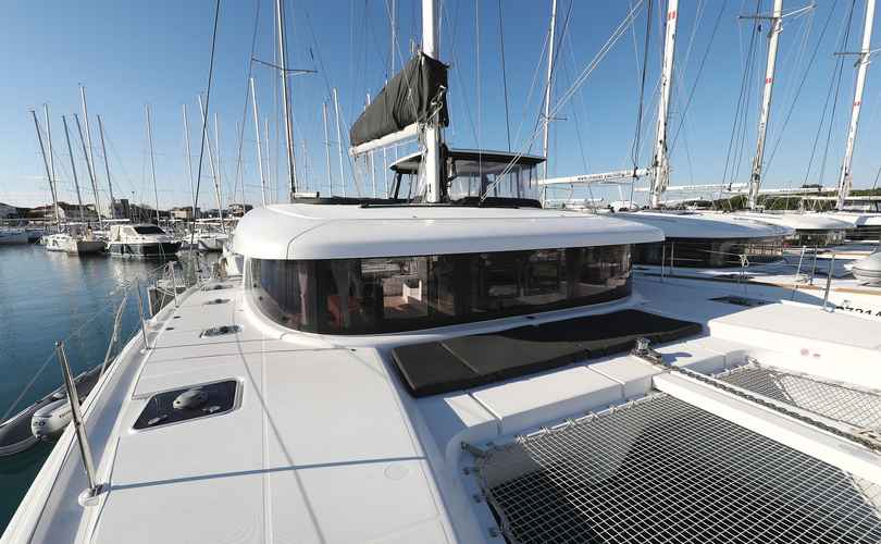 Lagoon 42