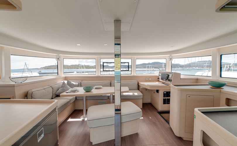 Lagoon 42