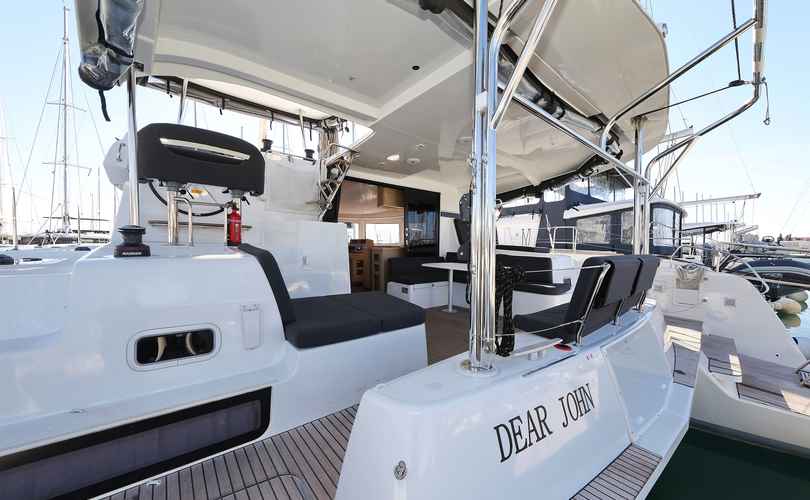 Lagoon 42