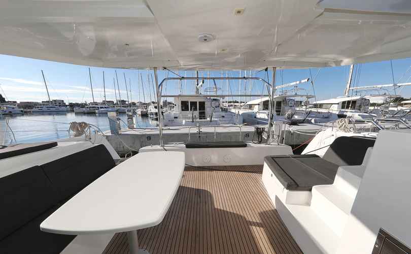 Lagoon 42