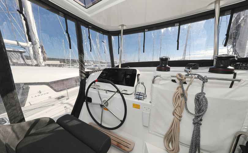 Lagoon 42