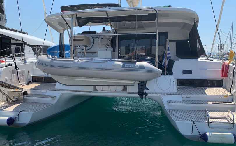 Lagoon 42