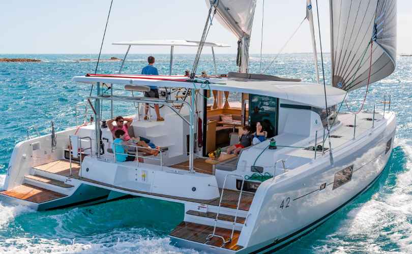 Lagoon 42