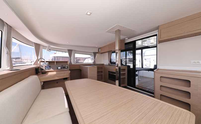Lagoon 42