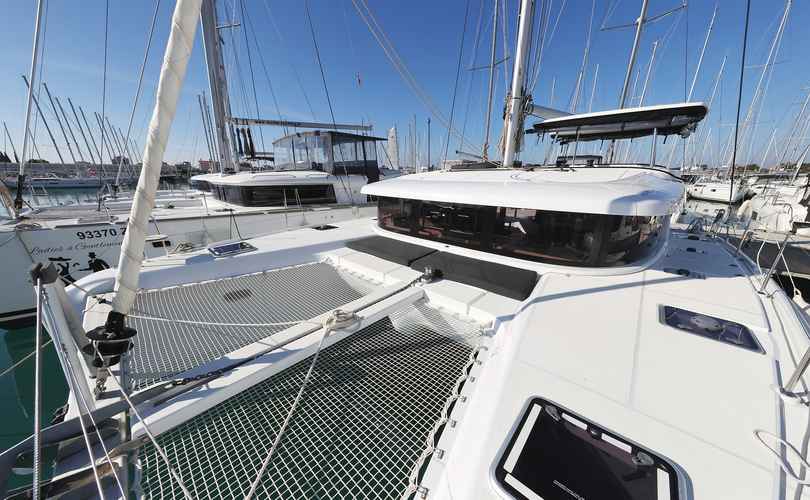 Lagoon 42