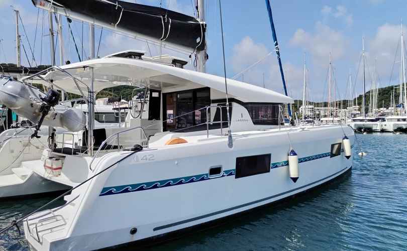 Lagoon 42