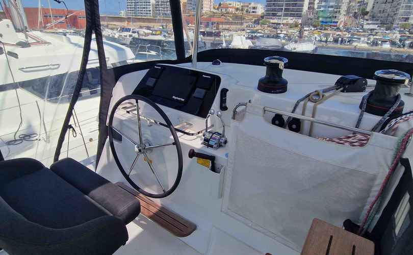Lagoon 42
