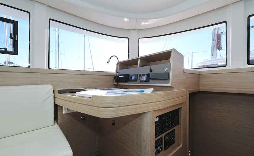 Lagoon 42