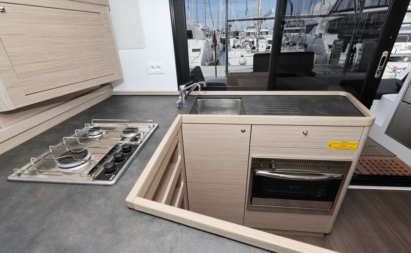 Lagoon 42