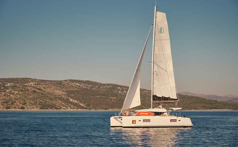Lagoon 42