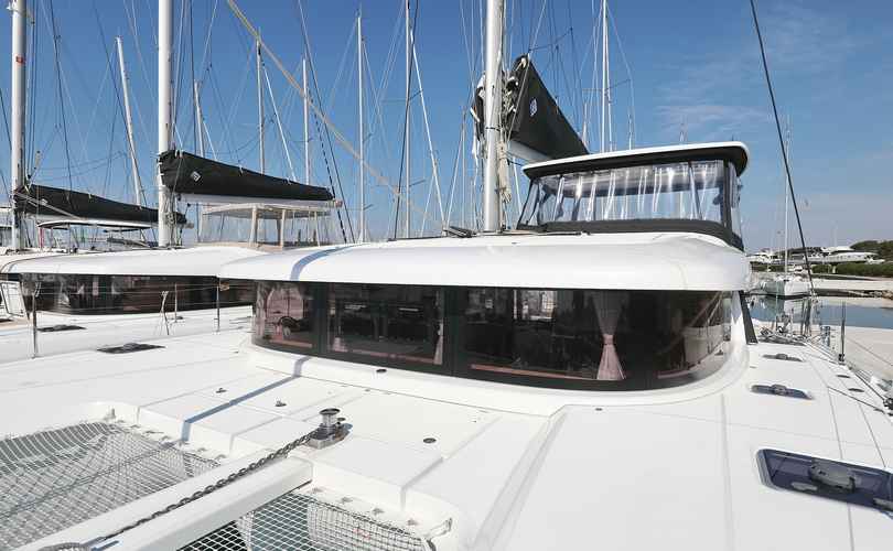 Lagoon 42