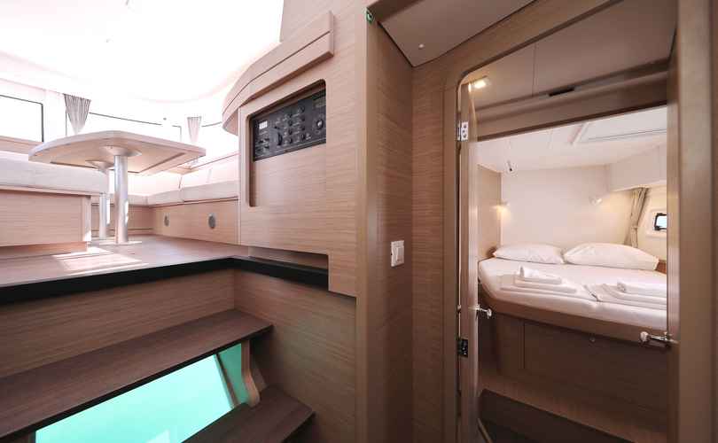 Lagoon 42
