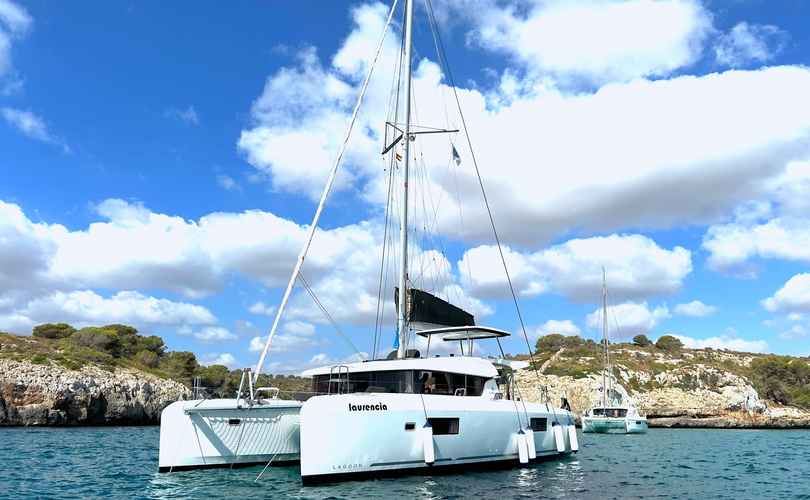 Lagoon 42