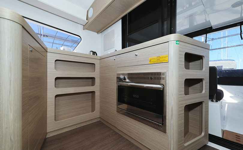 Lagoon 42