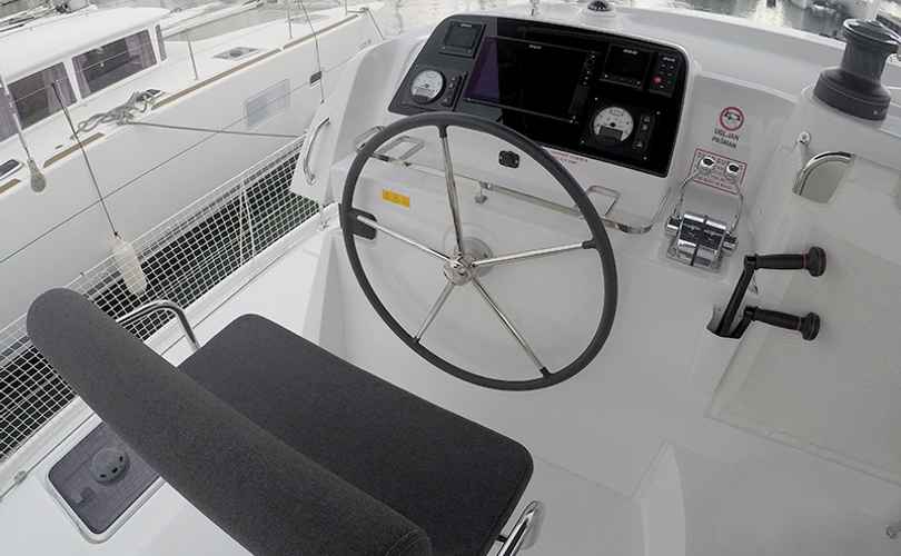 Lagoon 42