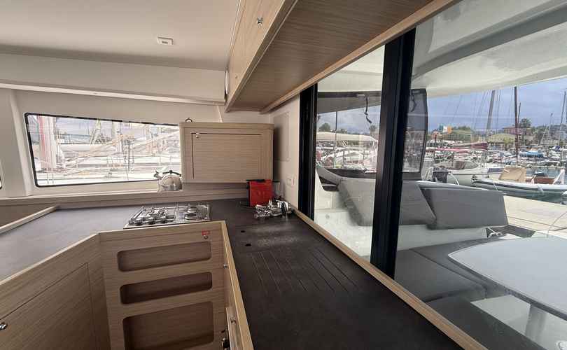 Photo Lagoon 42 (2025)