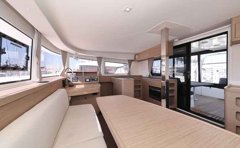 Lagoon 42