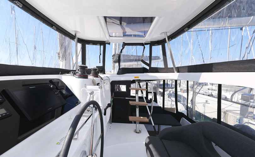 Lagoon 42