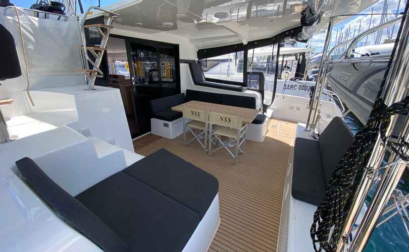 Lagoon 42