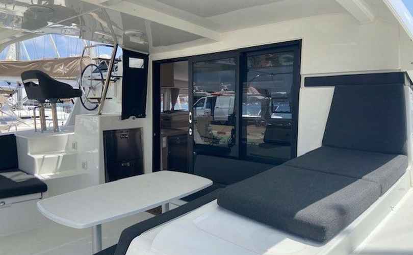 Lagoon 42