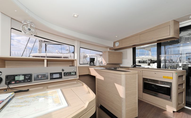 Lagoon 42