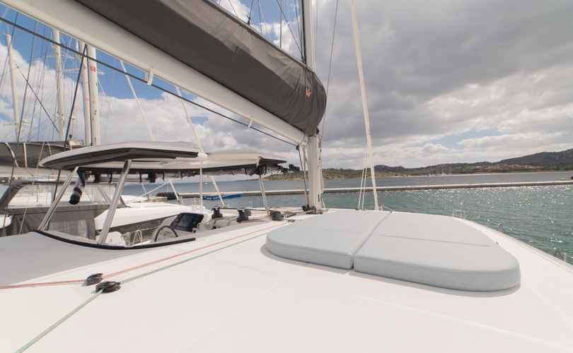 Lagoon 42