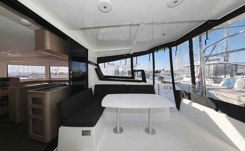 Lagoon 42